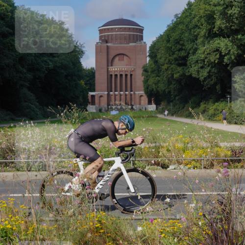 14.09.2025 - Stadtparktriathlon Michael Burmester http://msf.ph/oto/8904094 14.09.2025 11:03:26 Radfahren 657, 764, 782, 783, 788, 811 meine-sportfotos.de