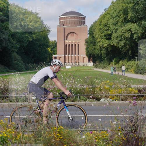 14.09.2025 - Stadtparktriathlon Michael Burmester http://msf.ph/oto/8904134 14.09.2025 11:05:20 Radfahren 827, 835, 836, 841, 846, 853, 855, 898 meine-sportfotos.de