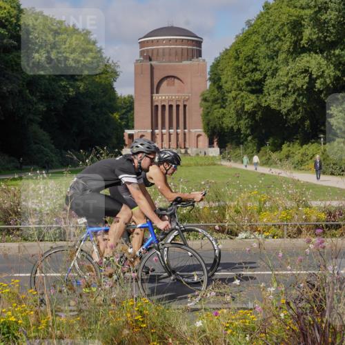 14.09.2025 - Stadtparktriathlon Michael Burmester http://msf.ph/oto/8904143 14.09.2025 11:05:47 Radfahren 744, 750, 756, 759, 799, 804, 859, 861 meine-sportfotos.de