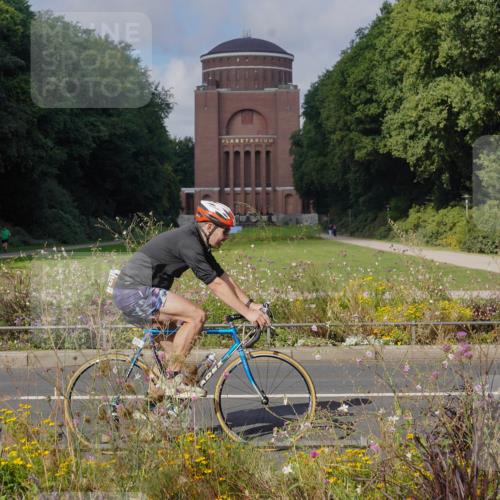 14.09.2025 - Stadtparktriathlon Michael Burmester http://msf.ph/oto/8904163 14.09.2025 11:06:48 Radfahren 775, 862 meine-sportfotos.de