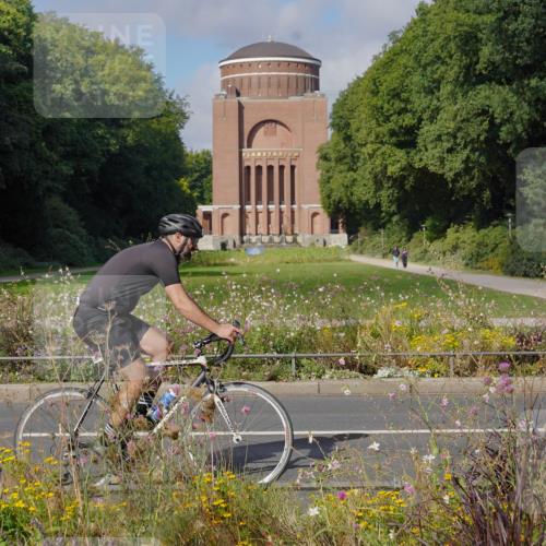14.09.2025 - Stadtparktriathlon Michael Burmester http://msf.ph/oto/8904177 14.09.2025 11:07:40 Radfahren 723, 821 meine-sportfotos.de