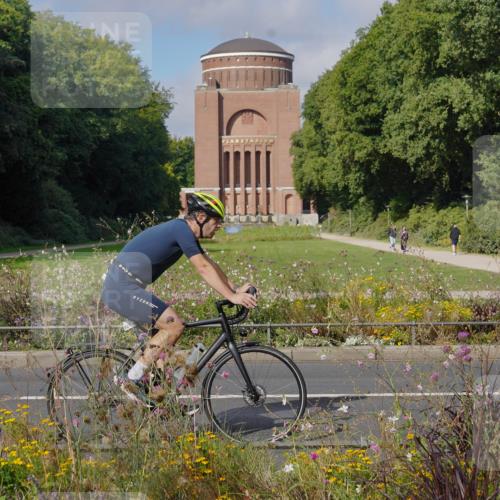 14.09.2025 - Stadtparktriathlon Michael Burmester http://msf.ph/oto/8904182 14.09.2025 11:07:57 Radfahren 829, 847, 858, 870, 894, 921 meine-sportfotos.de