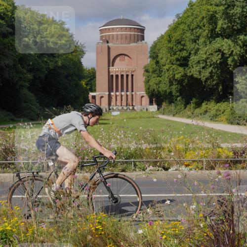 14.09.2025 - Stadtparktriathlon Michael Burmester http://msf.ph/oto/8904243 14.09.2025 11:12:04 Radfahren 755, 765, 771, 802, 852, 905, 919 meine-sportfotos.de