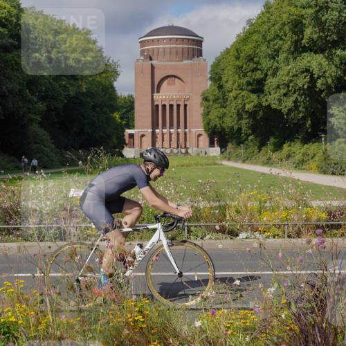 14.09.2025 - Stadtparktriathlon Michael Burmester http://msf.ph/oto/8904272 14.09.2025 11:13:38 Radfahren 825, 848, 865, 874, 889, 917 meine-sportfotos.de