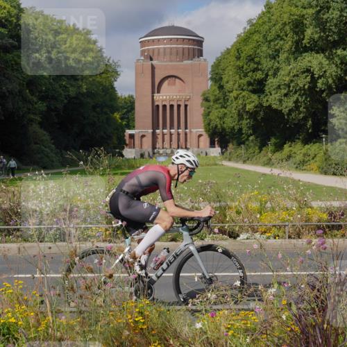14.09.2025 - Stadtparktriathlon Michael Burmester http://msf.ph/oto/8904273 14.09.2025 11:13:46 Radfahren 855, 865, 874 meine-sportfotos.de