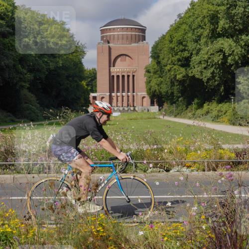 14.09.2025 - Stadtparktriathlon Michael Burmester http://msf.ph/oto/8904284 14.09.2025 11:14:23 Radfahren 775 meine-sportfotos.de
