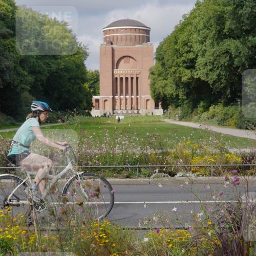 14.09.2025 - Stadtparktriathlon Michael Burmester http://msf.ph/oto/8904313 14.09.2025 11:16:16 Radfahren 655, 808, 831, 851, 894, 943 meine-sportfotos.de