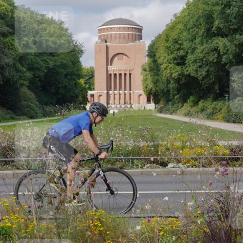 14.09.2025 - Stadtparktriathlon Michael Burmester http://msf.ph/oto/8904318 14.09.2025 11:16:29 Radfahren 876, 895, 968 meine-sportfotos.de