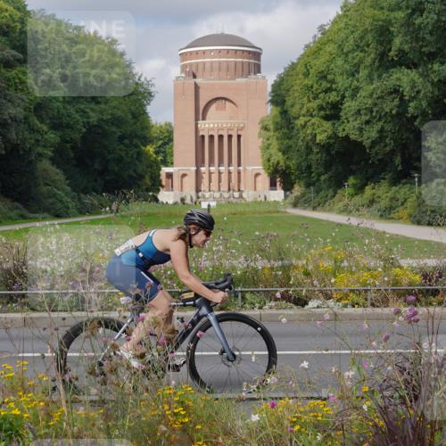 14.09.2025 - Stadtparktriathlon Michael Burmester http://msf.ph/oto/8904320 14.09.2025 11:16:30 Radfahren 876, 895, 968 meine-sportfotos.de