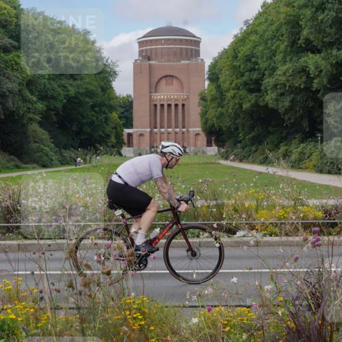14.09.2025 - Stadtparktriathlon Michael Burmester http://msf.ph/oto/8904353 14.09.2025 11:19:12 Radfahren 797, 806, 835, 911, 914, 947, 969 meine-sportfotos.de