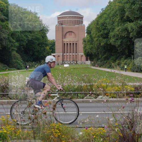 14.09.2025 - Stadtparktriathlon Michael Burmester http://msf.ph/oto/8904362 14.09.2025 11:19:41 Radfahren 854, 898, 944, 979, 1009, 1020 meine-sportfotos.de