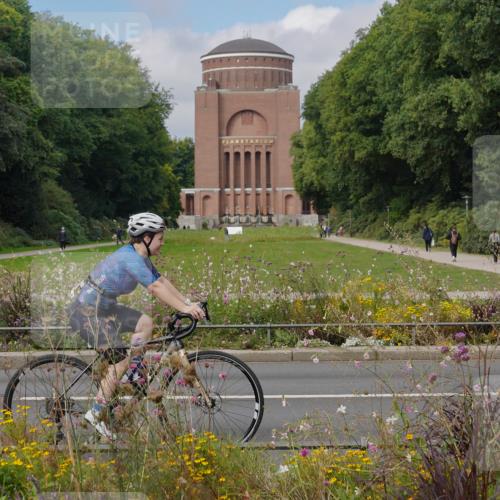14.09.2025 - Stadtparktriathlon Michael Burmester http://msf.ph/oto/8904401 14.09.2025 11:21:51 Radfahren 828, 873, 945, 981 meine-sportfotos.de