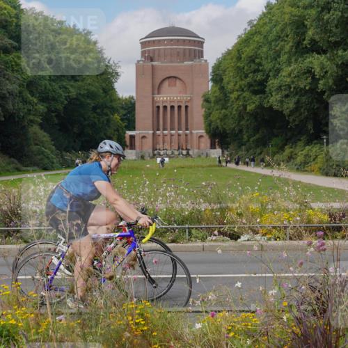 14.09.2025 - Stadtparktriathlon Michael Burmester http://msf.ph/oto/8904420 14.09.2025 11:22:43 Radfahren 857, 862, 870, 875, 892, 921, 957, 958, 998 meine-sportfotos.de