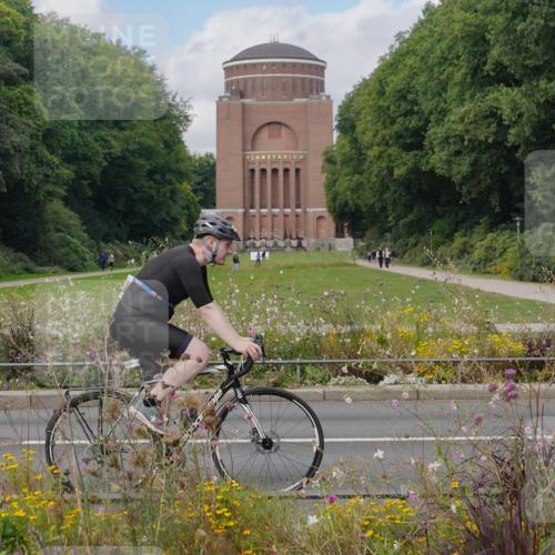 14.09.2025 - Stadtparktriathlon Michael Burmester http://msf.ph/oto/8904432 14.09.2025 11:23:07 Radfahren 829, 851, 882, 920, 946, 963 meine-sportfotos.de