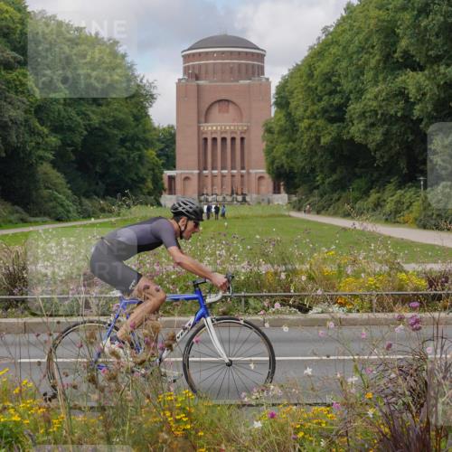 14.09.2025 - Stadtparktriathlon Michael Burmester http://msf.ph/oto/8904459 14.09.2025 11:24:42 Radfahren 756, 877, 900, 962 meine-sportfotos.de