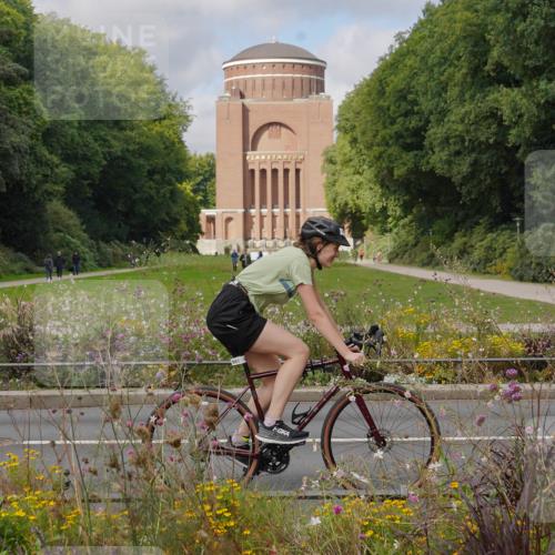 14.09.2025 - Stadtparktriathlon Michael Burmester http://msf.ph/oto/8904486 14.09.2025 11:26:41 Radfahren 905, 911, 914, 931, 942, 961, 976 meine-sportfotos.de