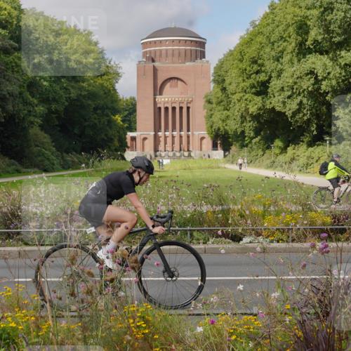 14.09.2025 - Stadtparktriathlon Michael Burmester http://msf.ph/oto/8904506 14.09.2025 11:27:53 Radfahren 833, 848, 853, 872, 890, 897, 916, 990, 1009 meine-sportfotos.de