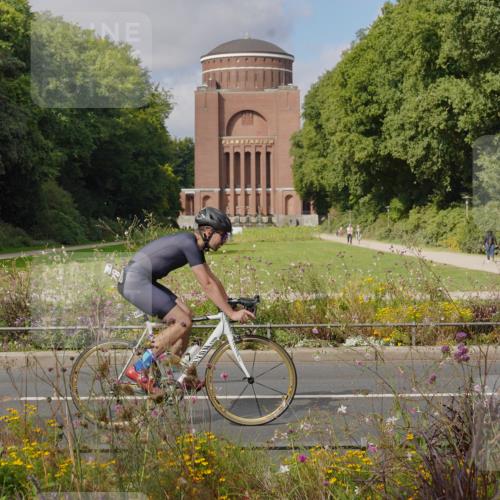 14.09.2025 - Stadtparktriathlon Michael Burmester http://msf.ph/oto/8904510 14.09.2025 11:28:00 Radfahren 848, 890, 897, 916, 925, 941 meine-sportfotos.de