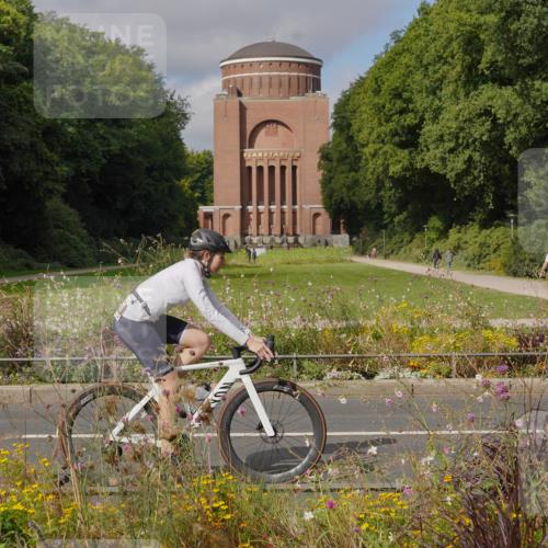 14.09.2025 - Stadtparktriathlon Michael Burmester http://msf.ph/oto/8904521 14.09.2025 11:28:52 Radfahren 938, 973, 982, 984, 989, 1018, 1019 meine-sportfotos.de