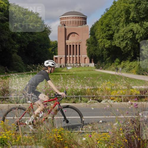14.09.2025 - Stadtparktriathlon Michael Burmester http://msf.ph/oto/8904523 14.09.2025 11:28:55 Radfahren 973, 982, 984, 989 meine-sportfotos.de