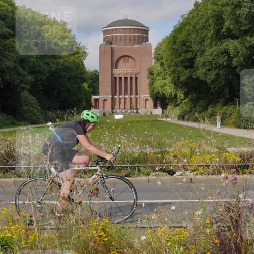 14.09.2025 - Stadtparktriathlon Michael Burmester http://msf.ph/oto/8904526 14.09.2025 11:29:35 Radfahren 892, 937 meine-sportfotos.de