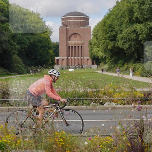 14.09.2025 - Stadtparktriathlon Michael Burmester http://msf.ph/oto/8904535 14.09.2025 11:30:14 Radfahren 828, 870, 918, 921, 939, 955 meine-sportfotos.de