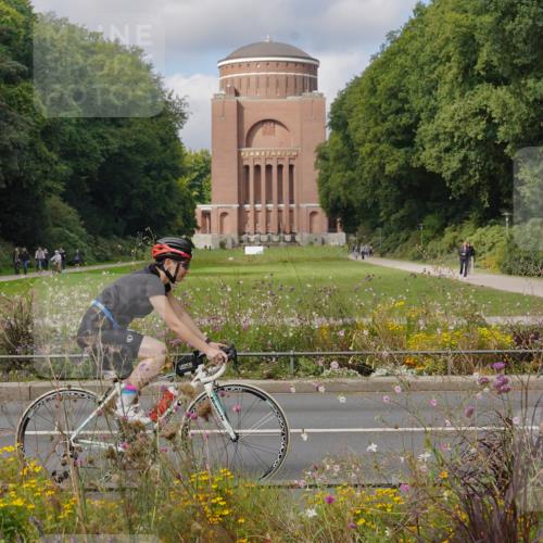 14.09.2025 - Stadtparktriathlon Michael Burmester http://msf.ph/oto/8904549 14.09.2025 11:31:01 Radfahren 862, 882, 920, 929, 945, 957, 964, 987 meine-sportfotos.de