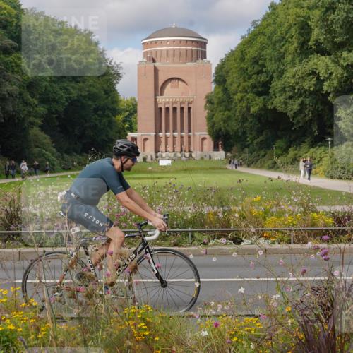 14.09.2025 - Stadtparktriathlon Michael Burmester http://msf.ph/oto/8904551 14.09.2025 11:31:03 Radfahren 862, 920, 929, 957, 964, 987 meine-sportfotos.de