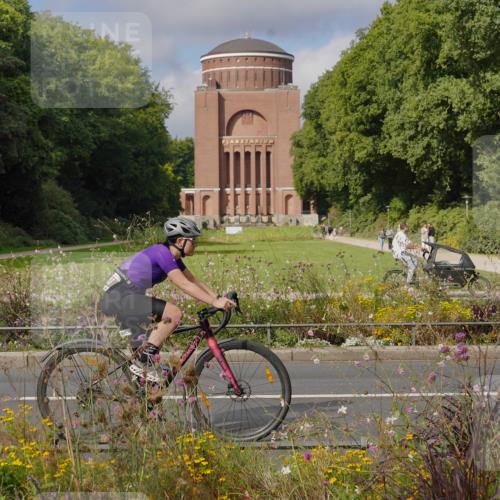 14.09.2025 - Stadtparktriathlon Michael Burmester http://msf.ph/oto/8904569 14.09.2025 11:31:52 Radfahren 876, 895, 948 meine-sportfotos.de