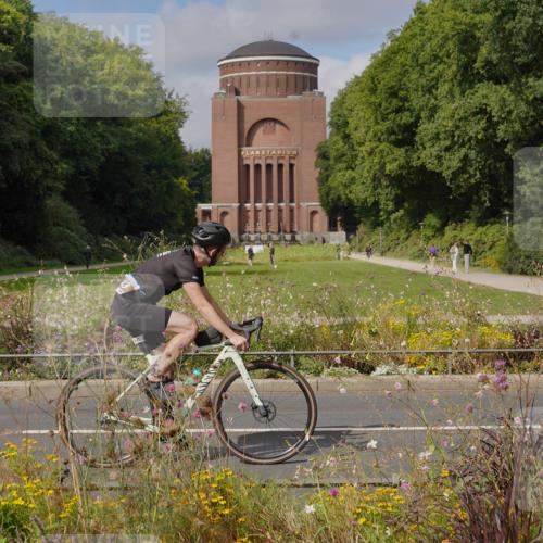 14.09.2025 - Stadtparktriathlon Michael Burmester http://msf.ph/oto/8904585 14.09.2025 11:33:05 Radfahren 843, 970 meine-sportfotos.de