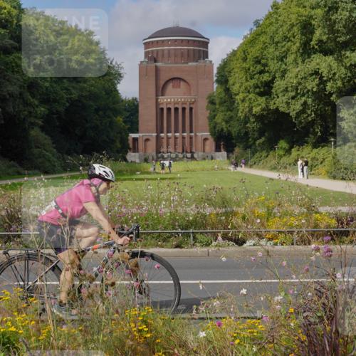 14.09.2025 - Stadtparktriathlon Michael Burmester http://msf.ph/oto/8904590 14.09.2025 11:33:22 Radfahren 824, 839, 946, 962, 980, 992, 1005, 1008, 1011, 1067 meine-sportfotos.de