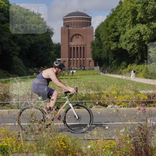 14.09.2025 - Stadtparktriathlon Michael Burmester http://msf.ph/oto/8904594 14.09.2025 11:33:30 Radfahren 824, 839, 962, 980, 1006, 1008, 1067, 1069 meine-sportfotos.de
