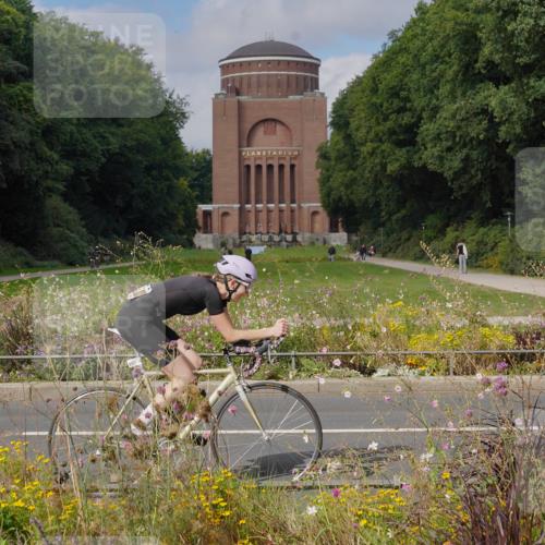14.09.2025 - Stadtparktriathlon Michael Burmester http://msf.ph/oto/8904597 14.09.2025 11:33:41 Radfahren 951, 1069 meine-sportfotos.de