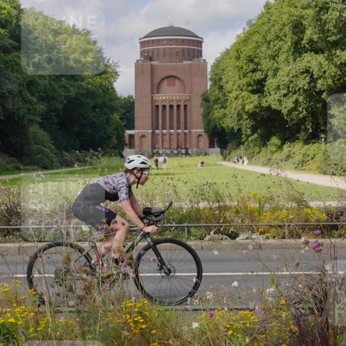 14.09.2025 - Stadtparktriathlon Michael Burmester http://msf.ph/oto/8904611 14.09.2025 11:34:48 Radfahren 976, 979, 993 meine-sportfotos.de