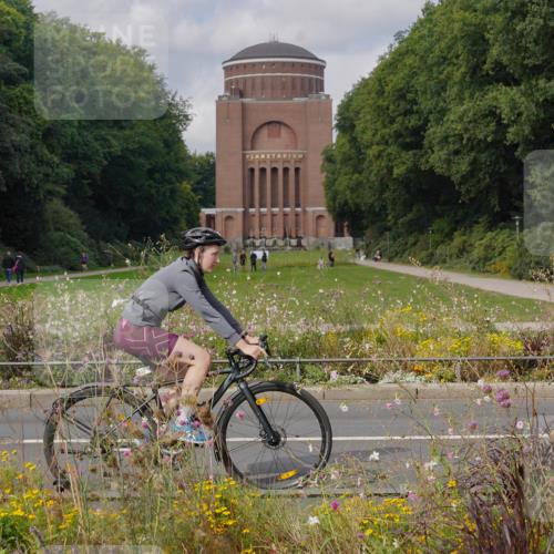 14.09.2025 - Stadtparktriathlon Michael Burmester http://msf.ph/oto/8904619 14.09.2025 11:35:17 Radfahren 868, 932, 947, 990, 1012, 1041, 1103 meine-sportfotos.de