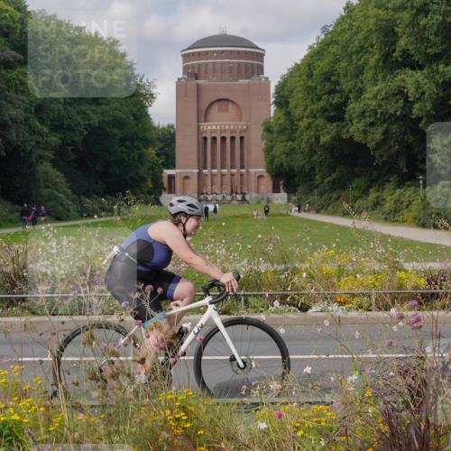 14.09.2025 - Stadtparktriathlon Michael Burmester http://msf.ph/oto/8904621 14.09.2025 11:35:23 Radfahren 931, 932, 947, 990, 1041 meine-sportfotos.de