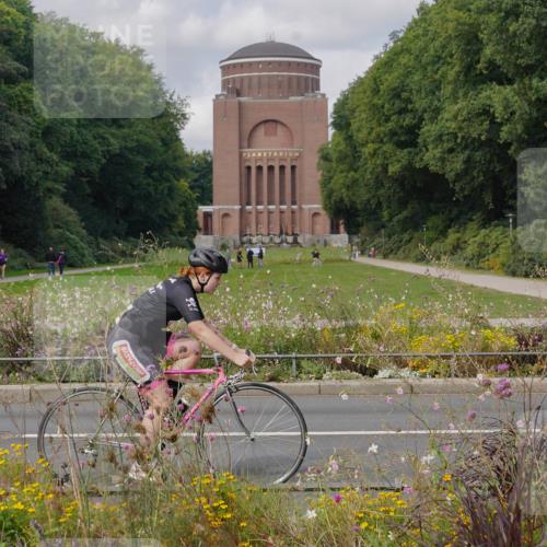 14.09.2025 - Stadtparktriathlon Michael Burmester http://msf.ph/oto/8904623 14.09.2025 11:35:29 Radfahren 931, 941, 947, 1023 meine-sportfotos.de