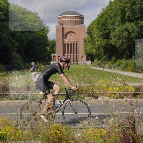 14.09.2025 - Stadtparktriathlon Michael Burmester http://msf.ph/oto/8904640 14.09.2025 11:36:40 Radfahren 916, 938, 973, 982, 989, 1018, 1077, 1101, 1112 meine-sportfotos.de
