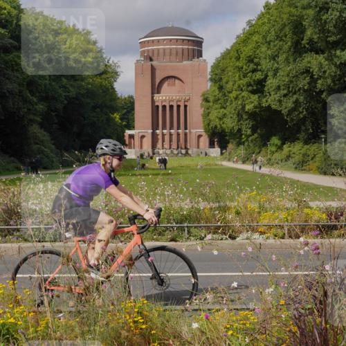 14.09.2025 - Stadtparktriathlon Michael Burmester http://msf.ph/oto/8904642 14.09.2025 11:36:44 Radfahren 916, 938, 973, 982, 989, 1018, 1077, 1083, 1101 meine-sportfotos.de