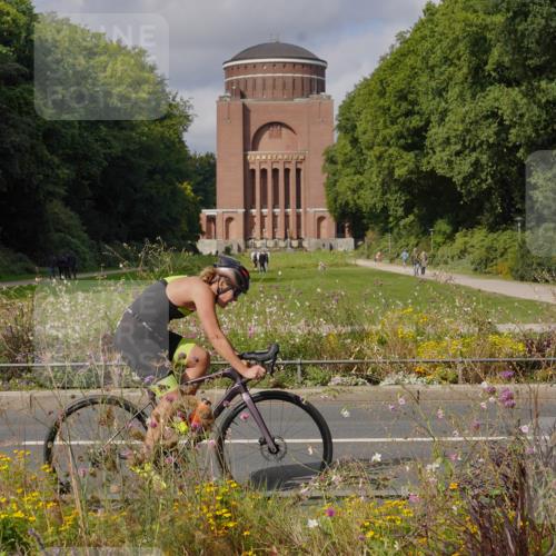 14.09.2025 - Stadtparktriathlon Michael Burmester http://msf.ph/oto/8904645 14.09.2025 11:36:47 Radfahren 916, 938, 973, 982, 989, 1018, 1077, 1083 meine-sportfotos.de
