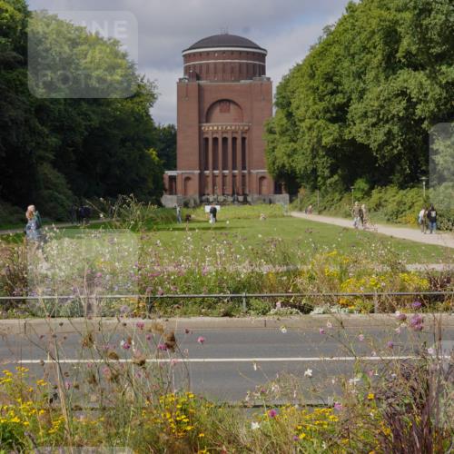 14.09.2025 - Stadtparktriathlon Michael Burmester http://msf.ph/oto/8904649 14.09.2025 11:37:01 Radfahren 854, 975, 1027, 1048 meine-sportfotos.de