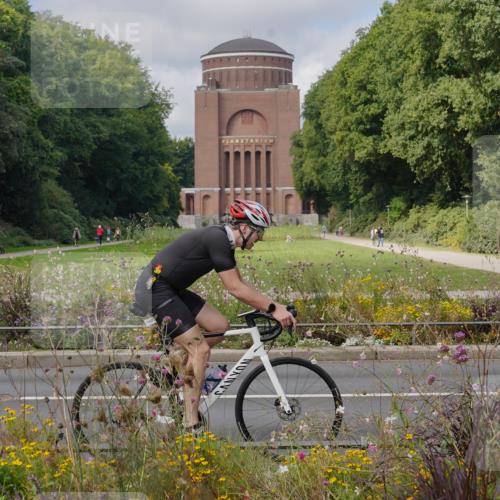 14.09.2025 - Stadtparktriathlon Michael Burmester http://msf.ph/oto/8904654 14.09.2025 11:37:31 Radfahren 1016, 1040 meine-sportfotos.de