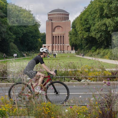 14.09.2025 - Stadtparktriathlon Michael Burmester http://msf.ph/oto/8904661 14.09.2025 11:37:50 Radfahren 981, 984, 987, 1026, 1039, 1043, 1054 meine-sportfotos.de