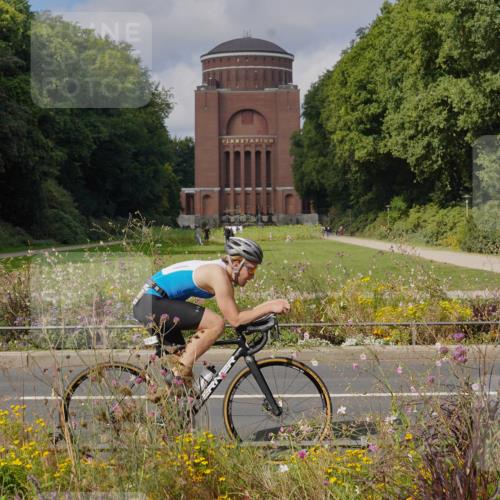 14.09.2025 - Stadtparktriathlon Michael Burmester http://msf.ph/oto/8904674 14.09.2025 11:38:36 Radfahren 828, 943, 955, 1046, 1078 meine-sportfotos.de