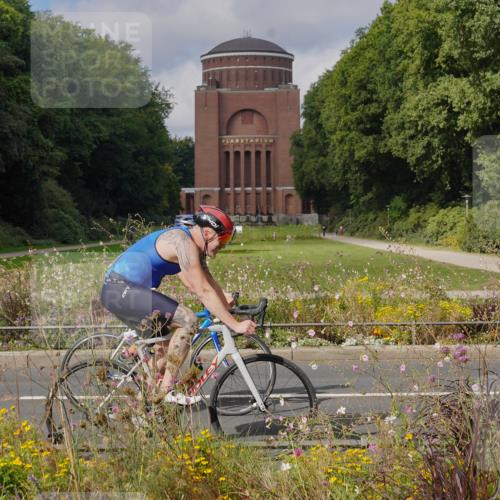 14.09.2025 - Stadtparktriathlon Michael Burmester http://msf.ph/oto/8904675 14.09.2025 11:38:45 Radfahren 855, 943, 1019, 1046, 1047 meine-sportfotos.de