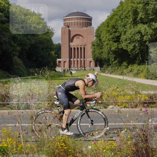 14.09.2025 - Stadtparktriathlon Michael Burmester http://msf.ph/oto/8904702 14.09.2025 11:39:55 Radfahren 929, 945, 957, 964, 1056, 1060, 1067, 1095 meine-sportfotos.de