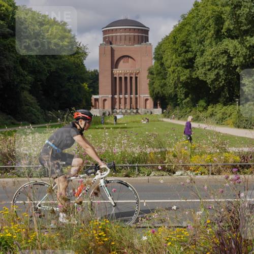 14.09.2025 - Stadtparktriathlon Michael Burmester http://msf.ph/oto/8904704 14.09.2025 11:39:57 Radfahren 822, 929, 945, 957, 964, 1056, 1060, 1067 meine-sportfotos.de