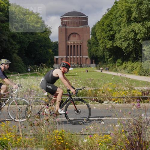 14.09.2025 - Stadtparktriathlon Michael Burmester http://msf.ph/oto/8904717 14.09.2025 11:40:44 Radfahren 857, 948, 950, 966, 967, 978, 1007, 1036, 1089, 1116 meine-sportfotos.de