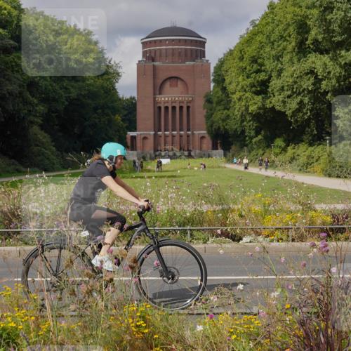 14.09.2025 - Stadtparktriathlon Michael Burmester http://msf.ph/oto/8904720 14.09.2025 11:40:52 Radfahren 948, 958, 978, 1006, 1036, 1071, 1098 meine-sportfotos.de