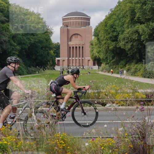 14.09.2025 - Stadtparktriathlon Michael Burmester http://msf.ph/oto/8904732 14.09.2025 11:41:40 Radfahren 930, 986, 1041, 1050, 1079 meine-sportfotos.de